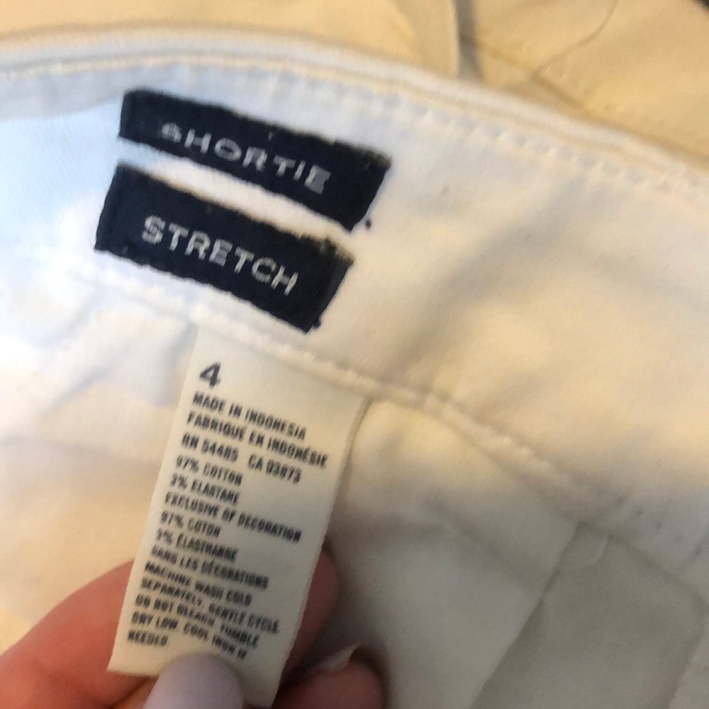 Shorts - Picture 3 of 3
